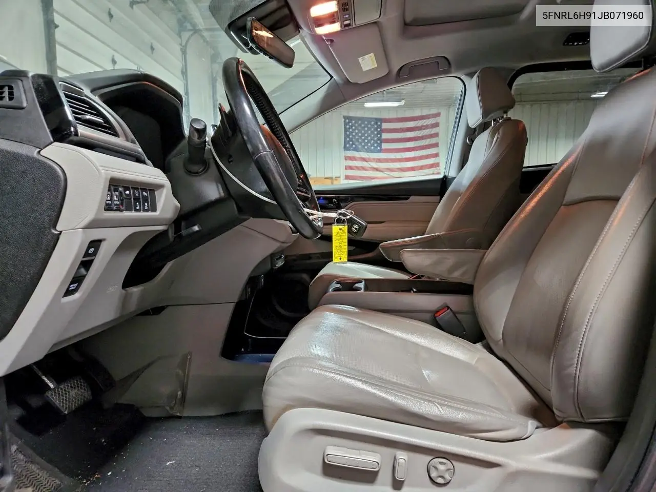 5FNRL6H91JB071960 2018 Honda Odyssey Elite