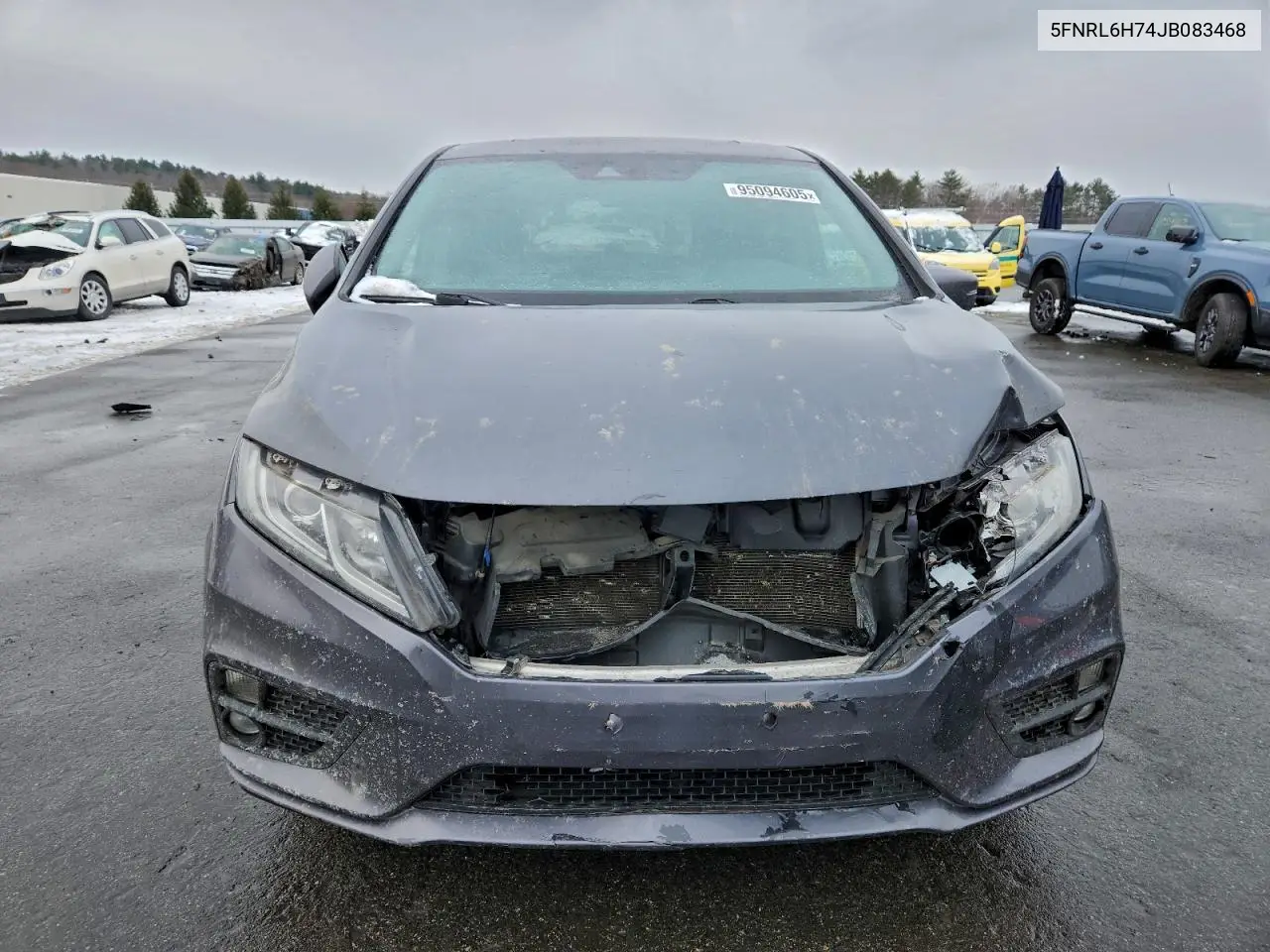 5FNRL6H74JB083468 2018 Honda Odyssey Exl