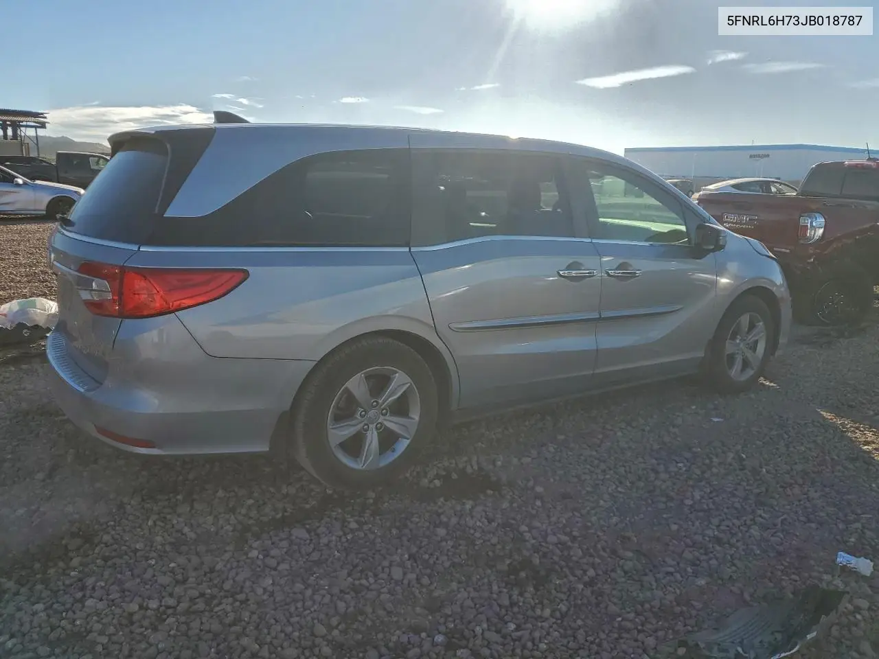 5FNRL6H73JB018787 2018 Honda Odyssey Exl