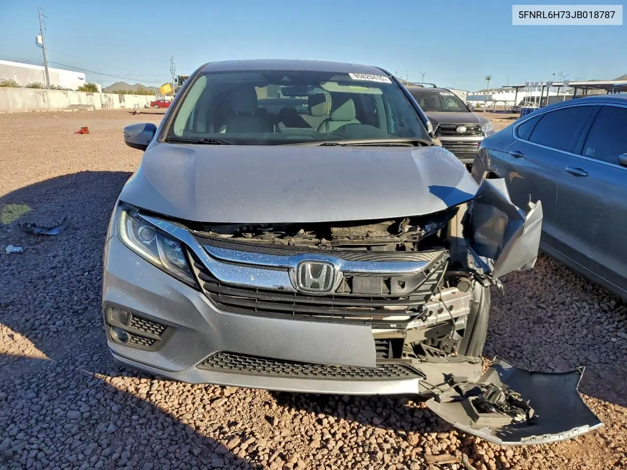 5FNRL6H73JB018787 2018 Honda Odyssey Exl
