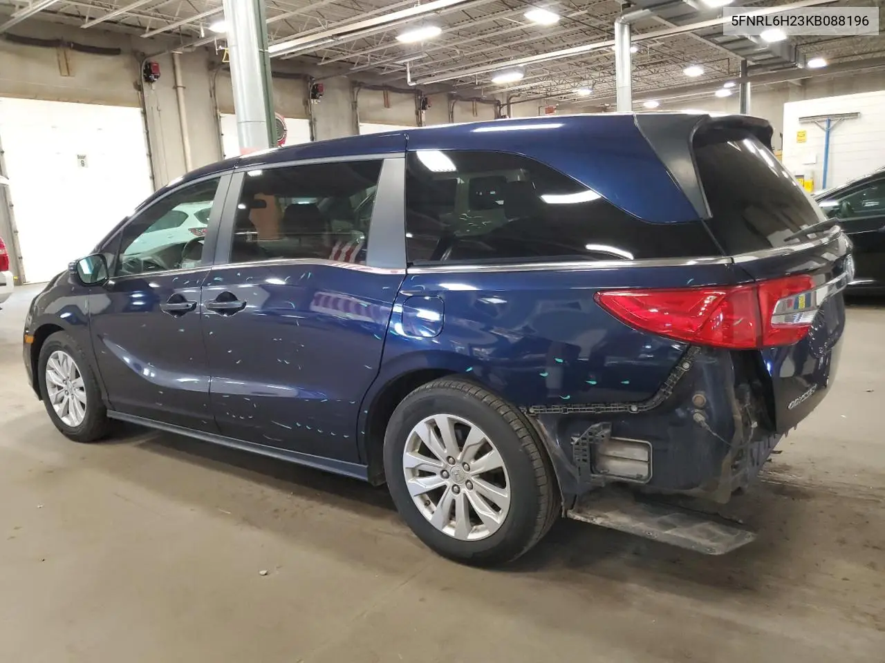 5FNRL6H23KB088196 2019 Honda Odyssey Lx