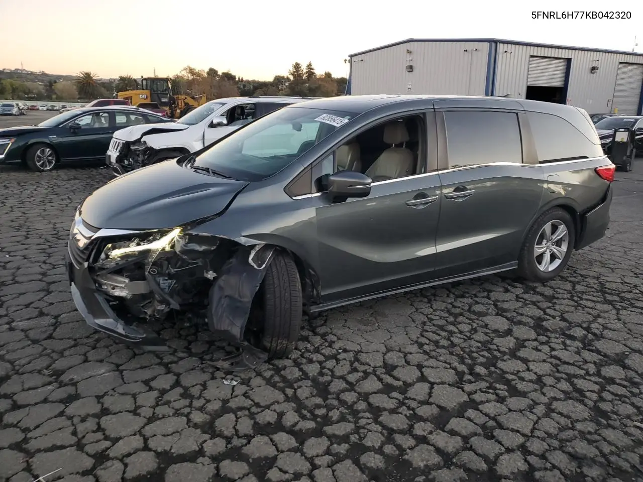 5FNRL6H77KB042320 2019 Honda Odyssey Exl