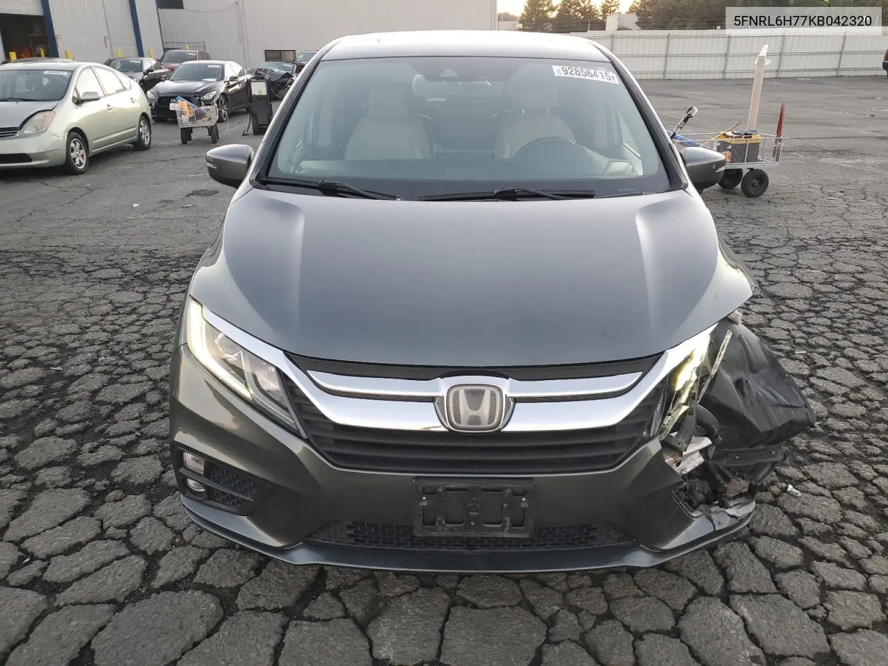 5FNRL6H77KB042320 2019 Honda Odyssey Exl