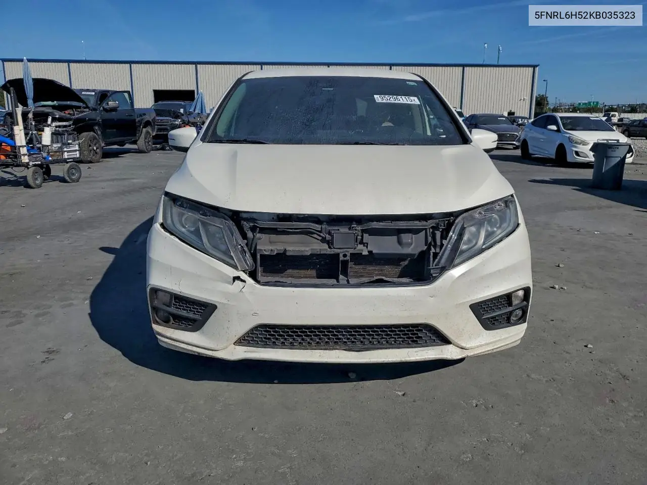 5FNRL6H52KB035323 2019 Honda Odyssey Ex