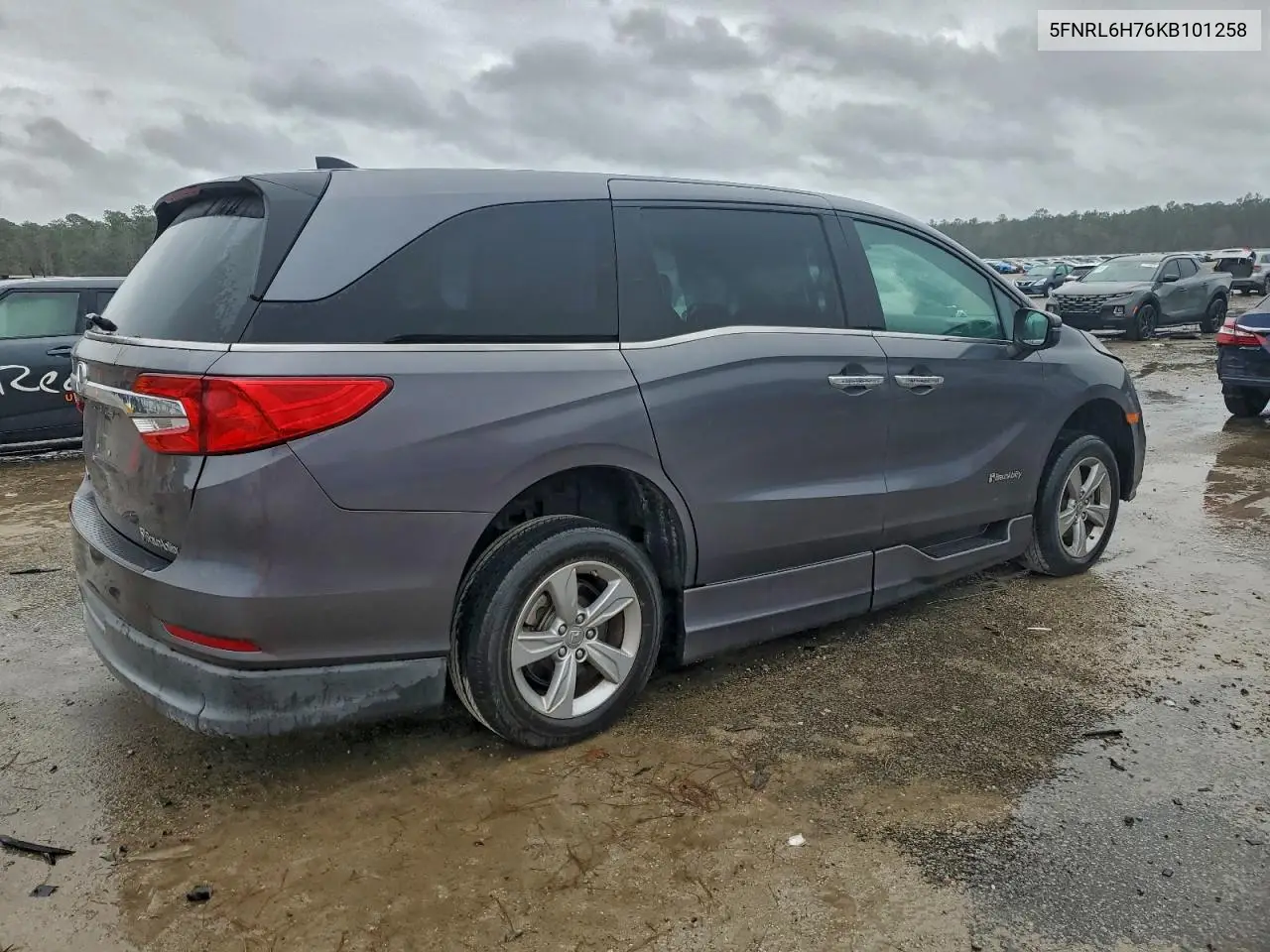 5FNRL6H76KB101258 2019 Honda Odyssey Exl