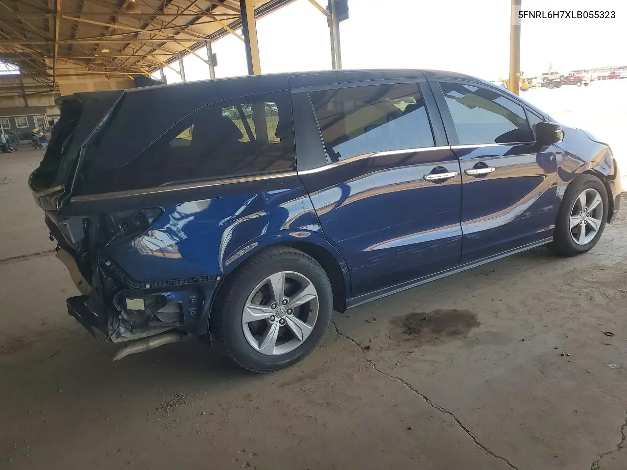 5FNRL6H7XLB055323 2020 Honda Odyssey Exl