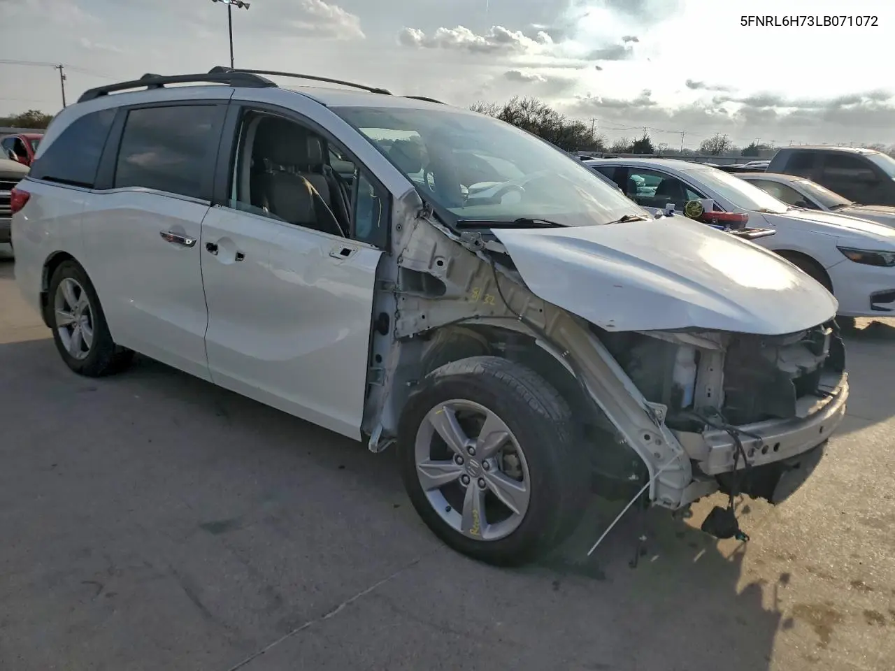 5FNRL6H73LB071072 2020 Honda Odyssey Exl