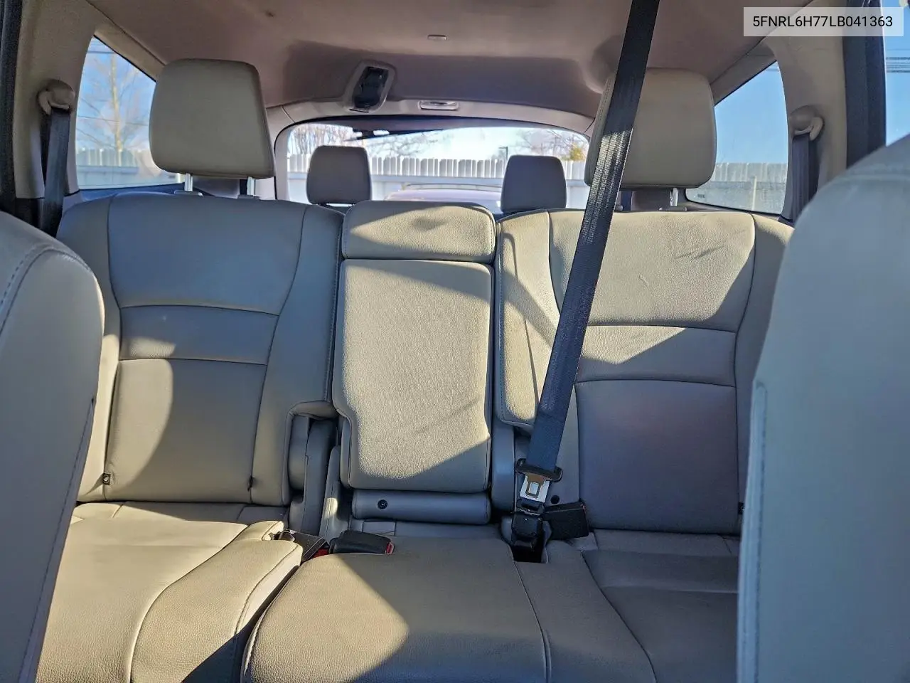 5FNRL6H77LB041363 2020 Honda Odyssey Exl