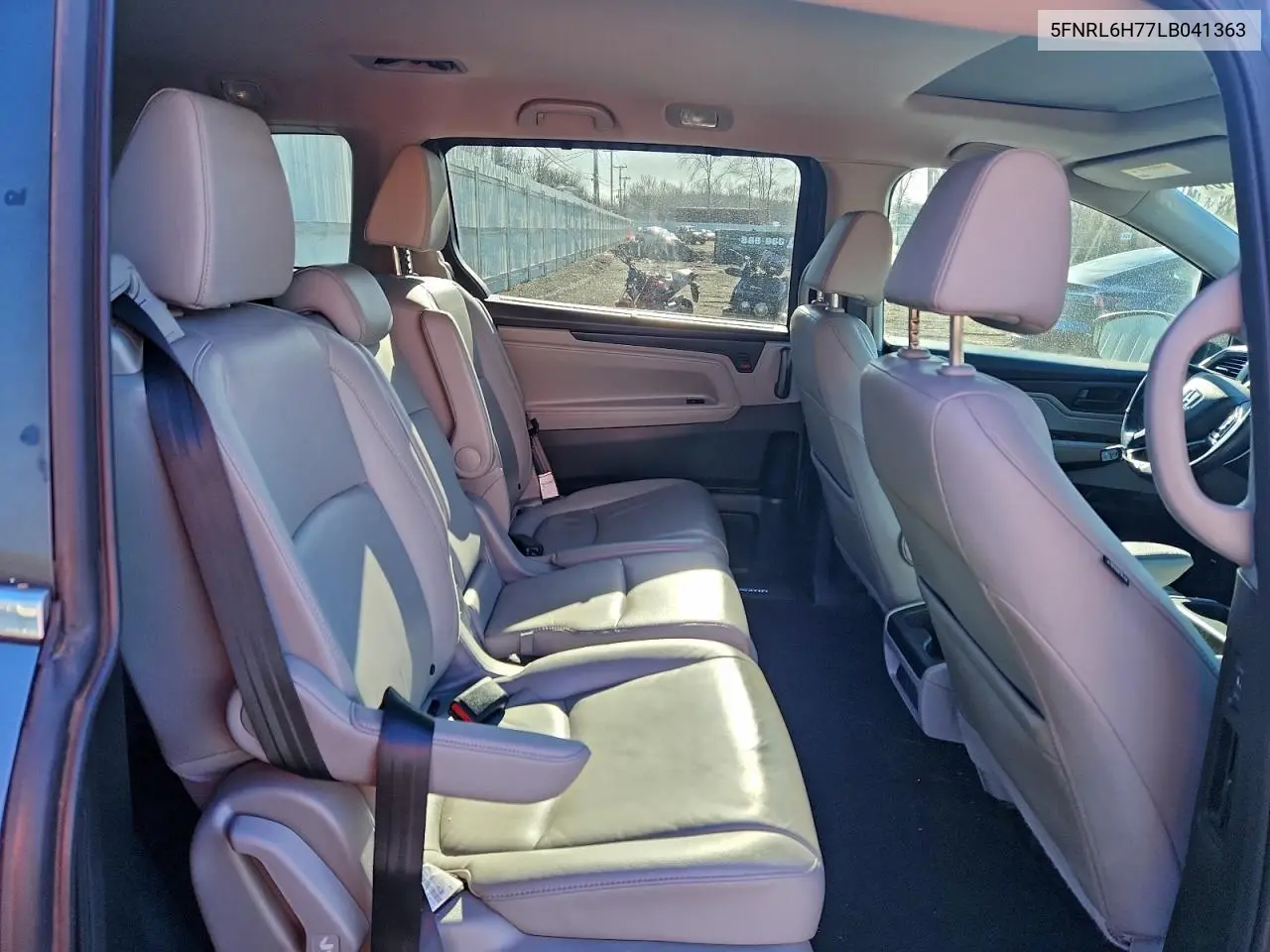 5FNRL6H77LB041363 2020 Honda Odyssey Exl