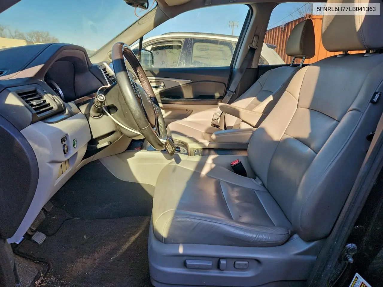 5FNRL6H77LB041363 2020 Honda Odyssey Exl