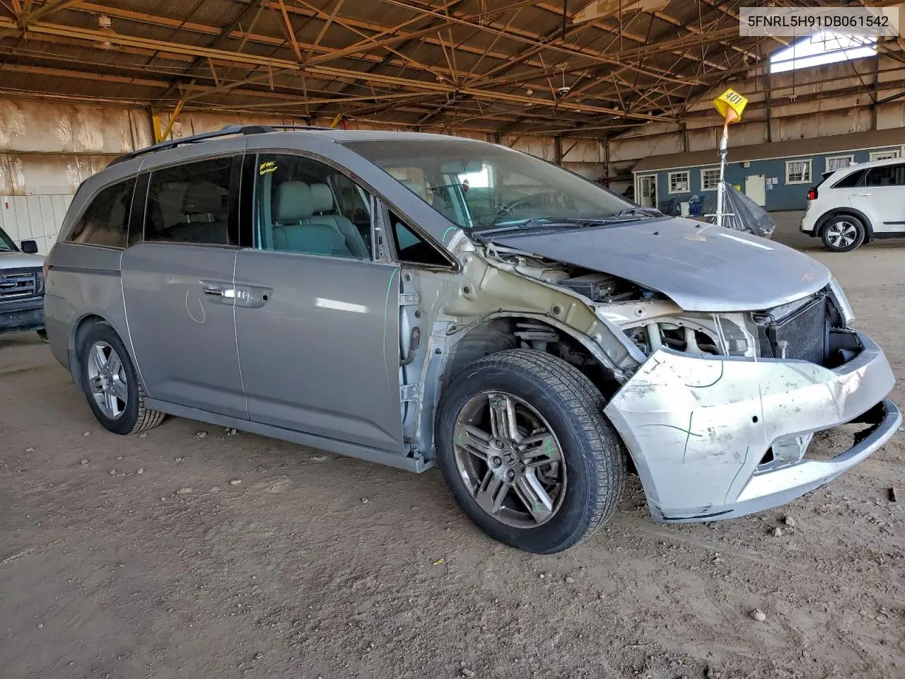 5FNRL5H91DB061542 2013 Honda Odyssey Touring
