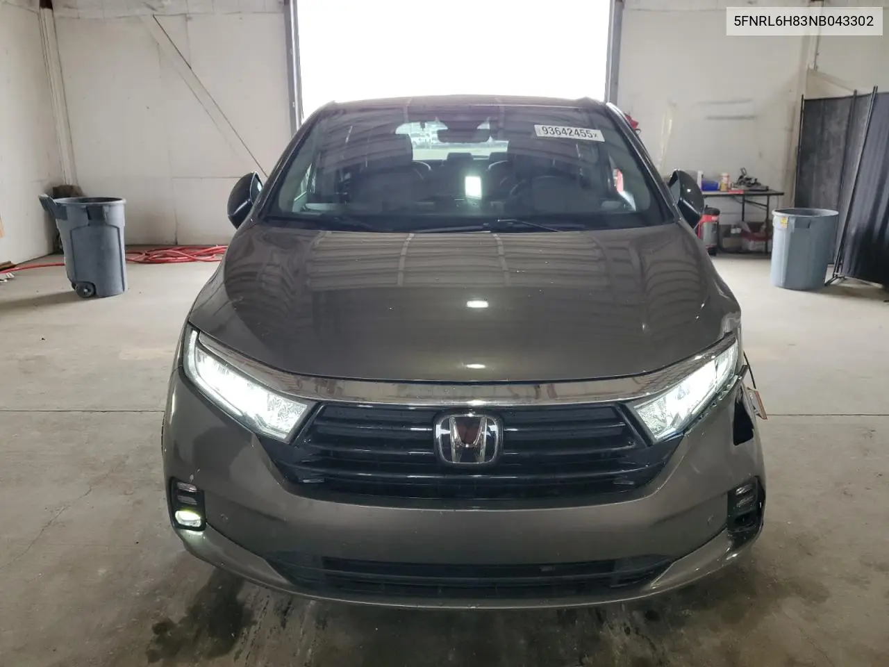 5FNRL6H83NB043302 2022 Honda Odyssey Touring