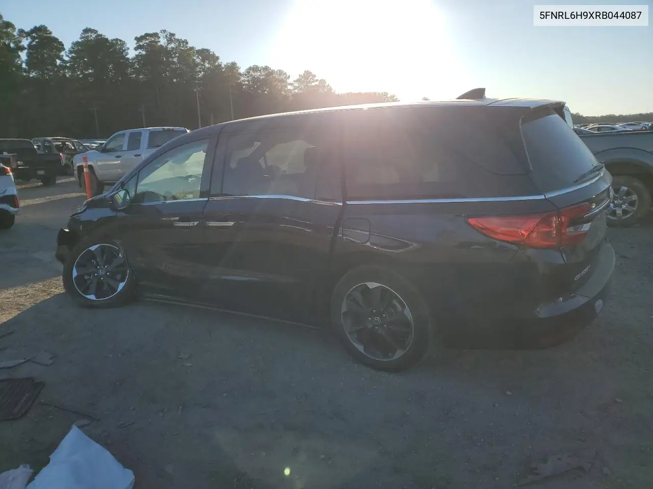 5FNRL6H9XRB044087 2024 Honda Odyssey Elite