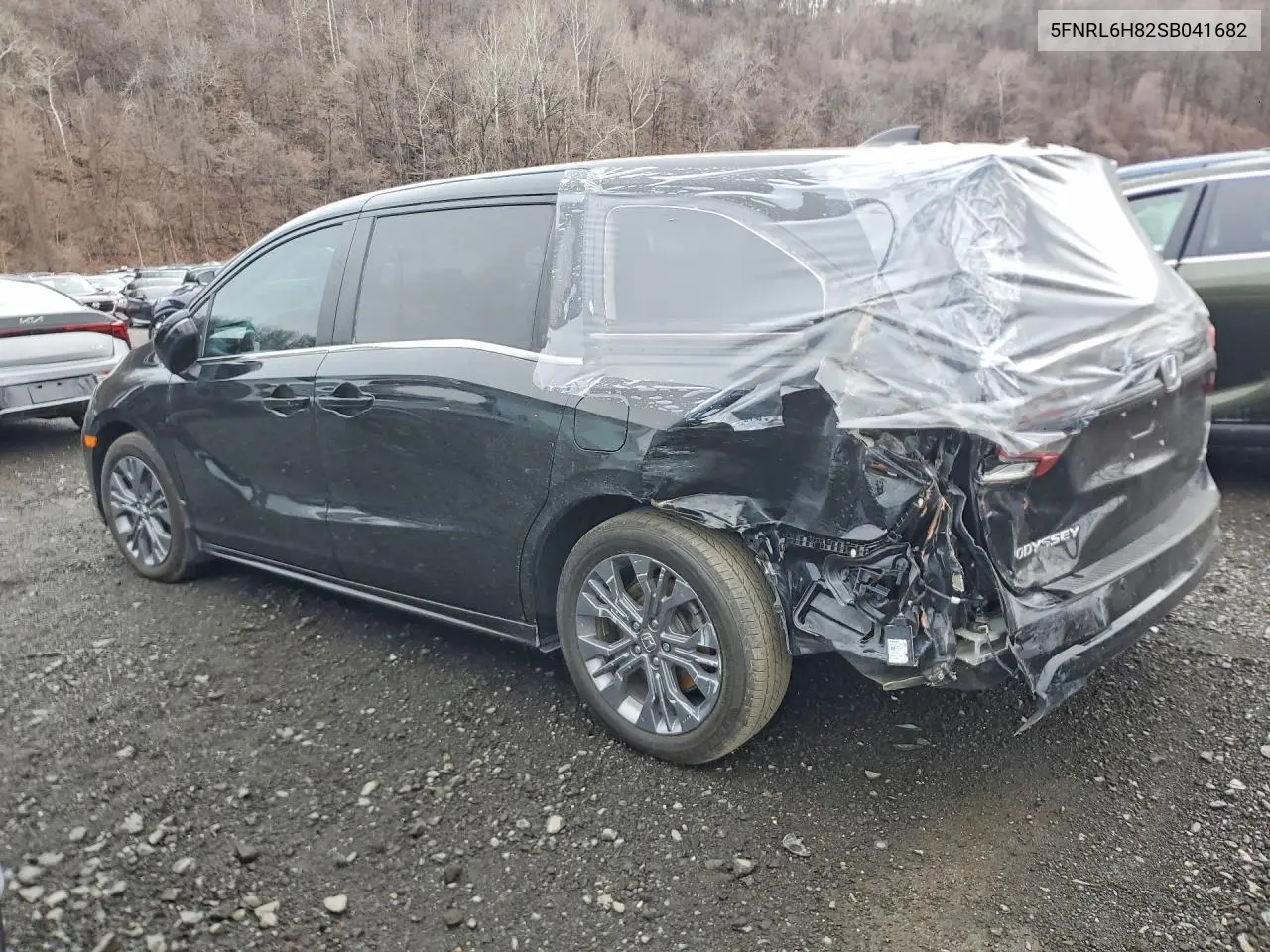 5FNRL6H82SB041682 2025 Honda Odyssey Touring
