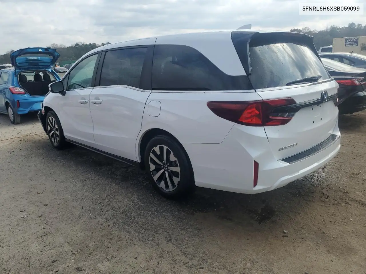 5FNRL6H6XSB059099 2025 Honda Odyssey Exl