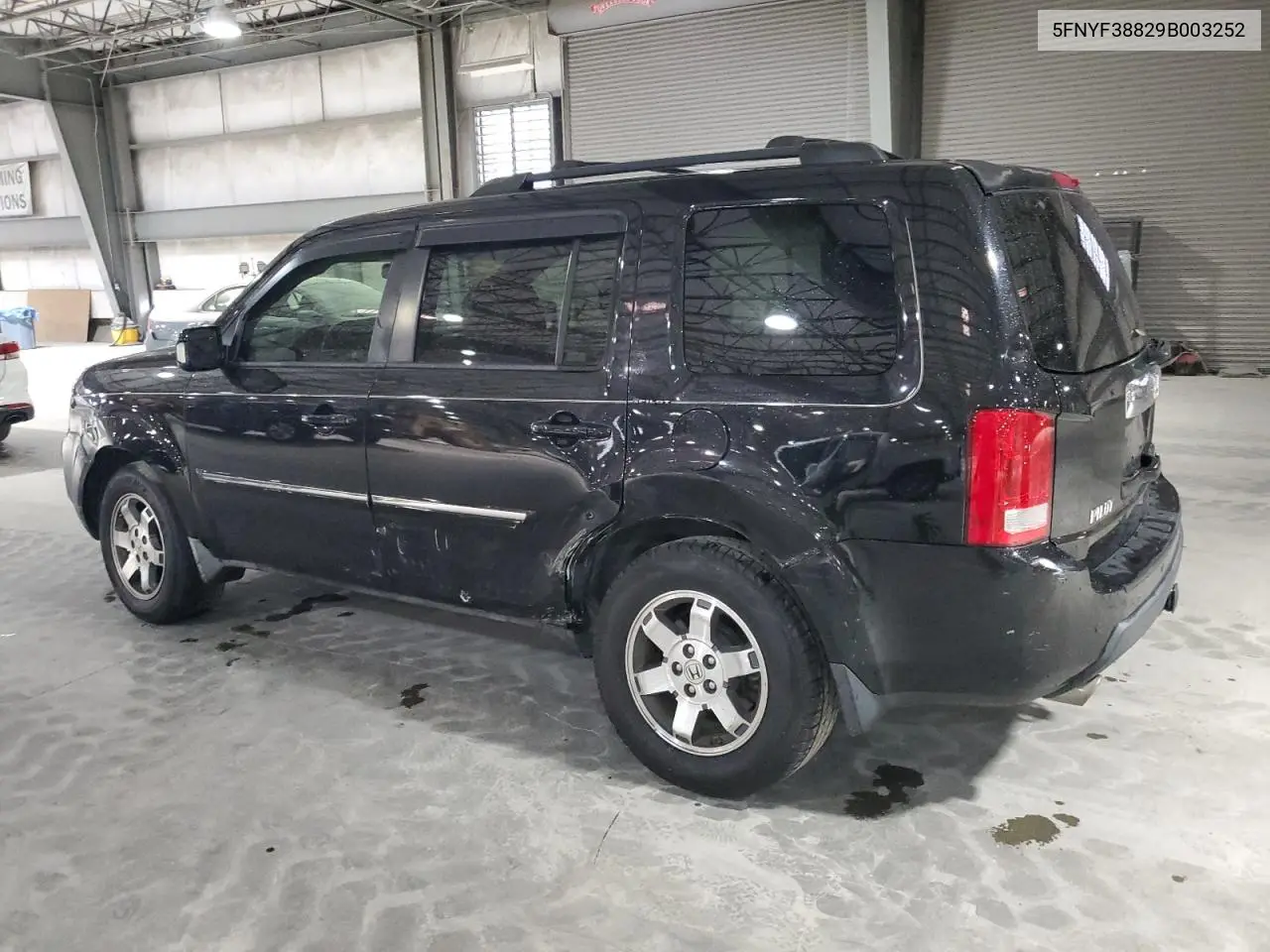 5FNYF38829B003252 2009 Honda Pilot Touring
