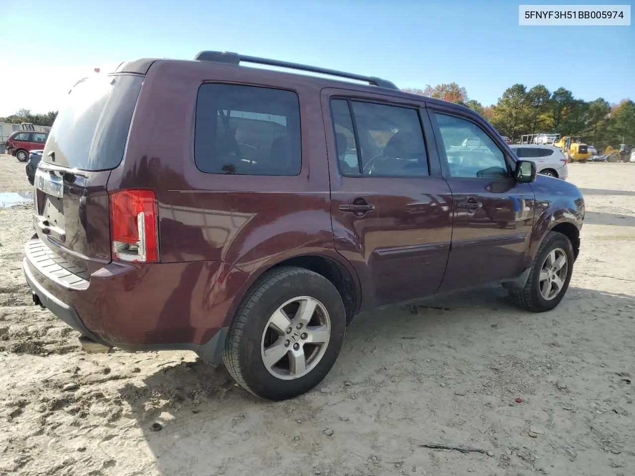 5FNYF3H51BB005974 2011 Honda Pilot Exl