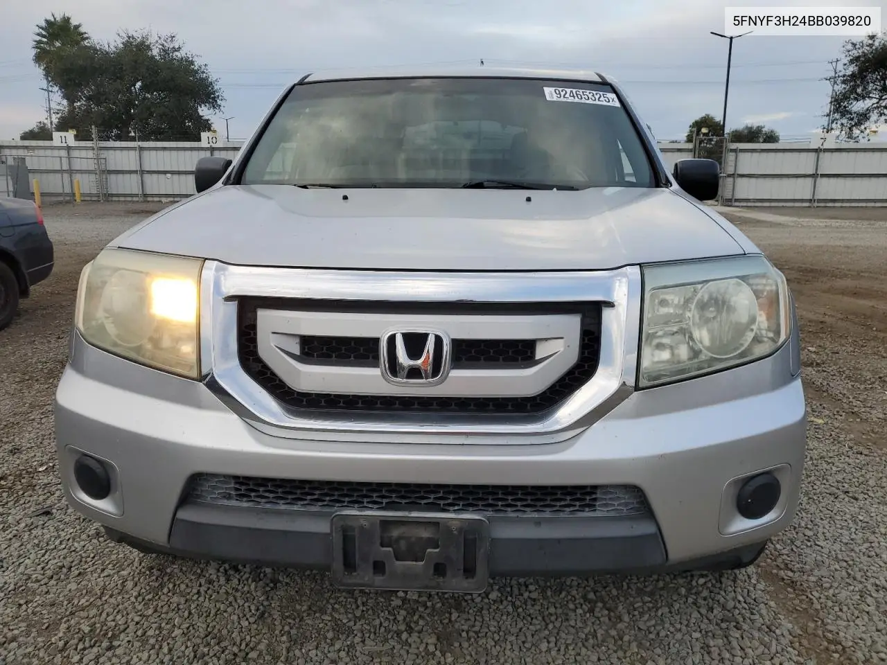 5FNYF3H24BB039820 2011 Honda Pilot Lx