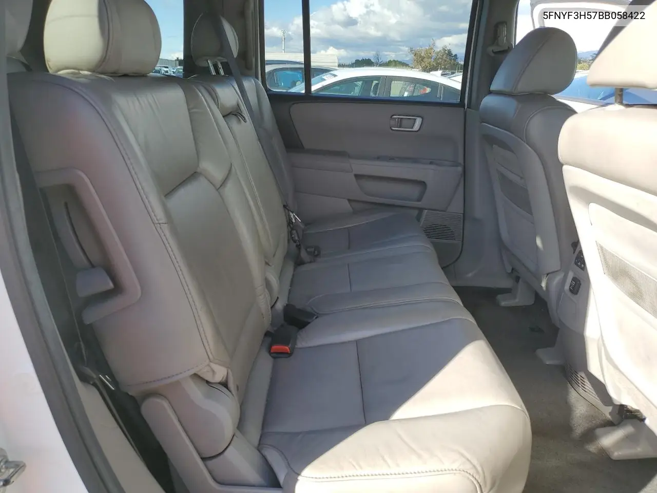 5FNYF3H57BB058422 2011 Honda Pilot Exl