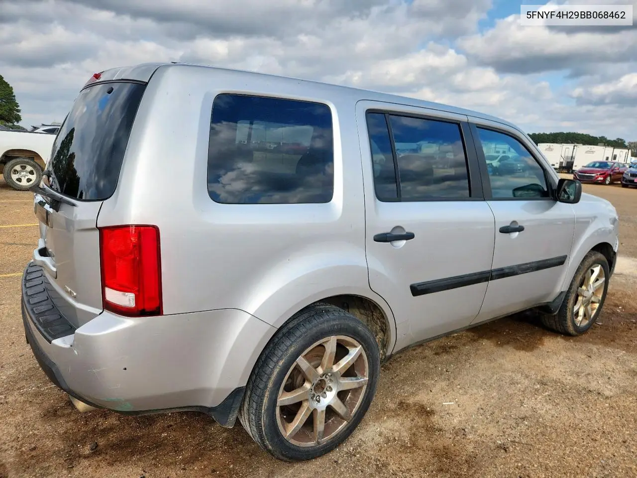 5FNYF4H29BB068462 2011 Honda Pilot Lx