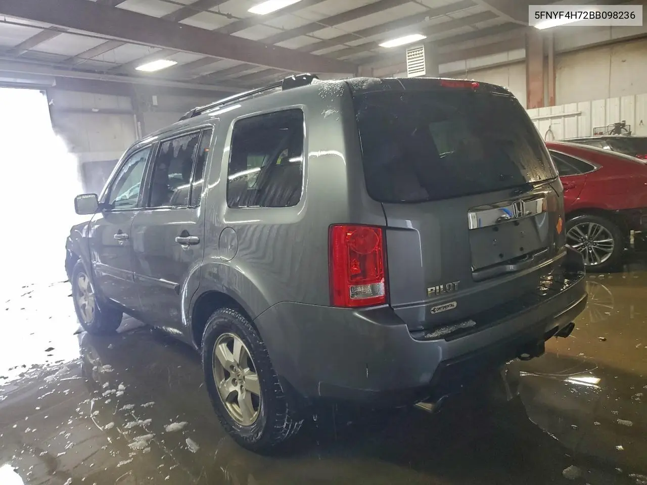 5FNYF4H72BB098236 2011 Honda Pilot Exln