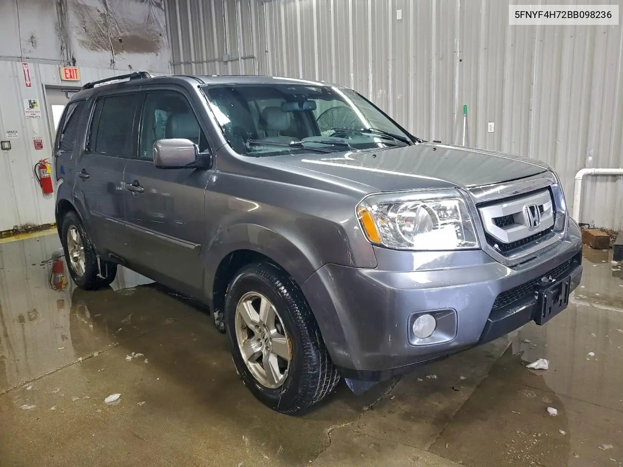 5FNYF4H72BB098236 2011 Honda Pilot Exln