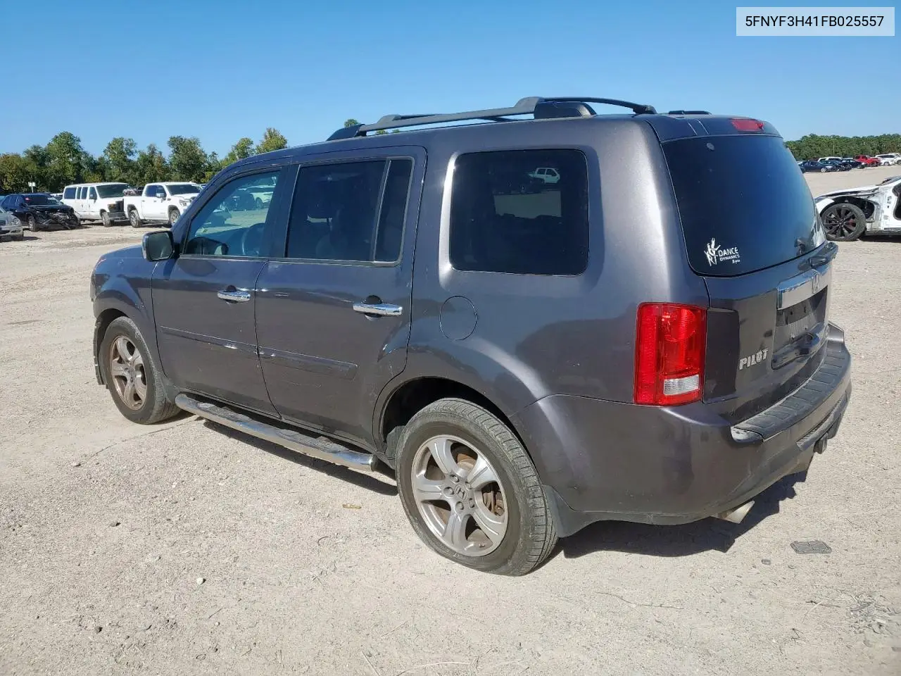 5FNYF3H41FB025557 2015 Honda Pilot Ex