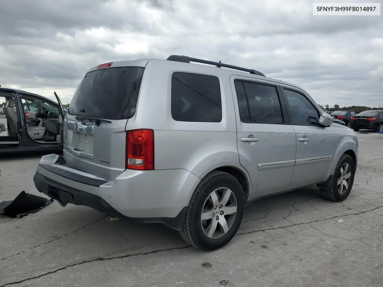 5FNYF3H99FB014897 2015 Honda Pilot Touring