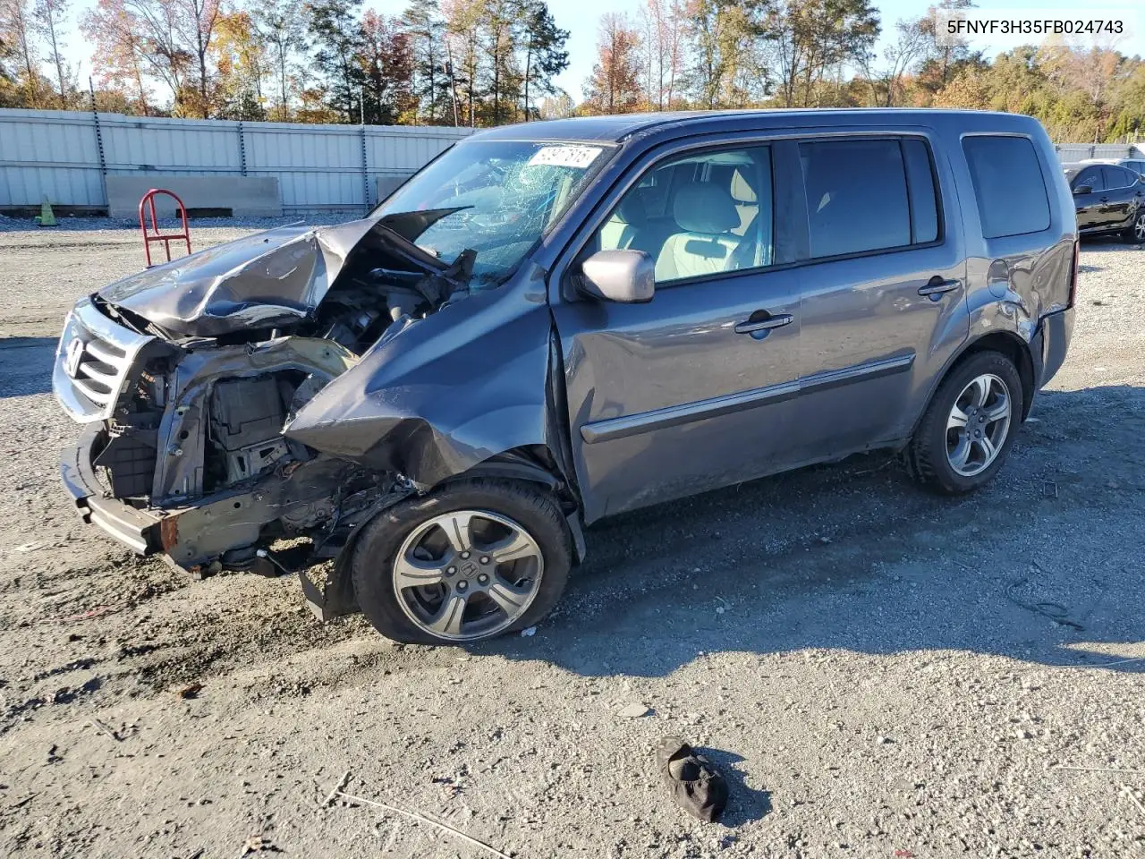 5FNYF3H35FB024743 2015 Honda Pilot Se