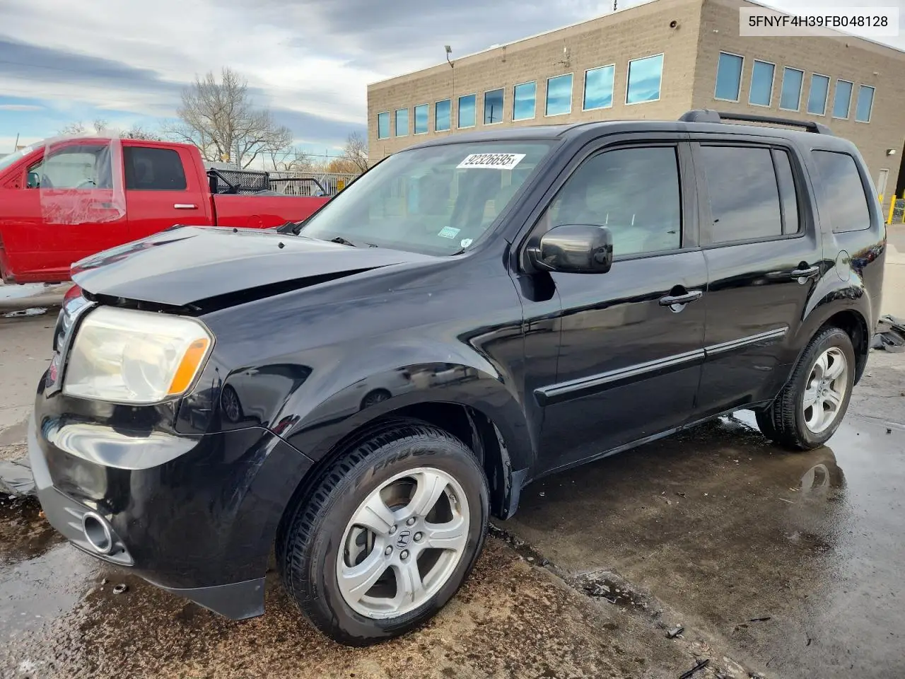 5FNYF4H39FB048128 2015 Honda Pilot Se
