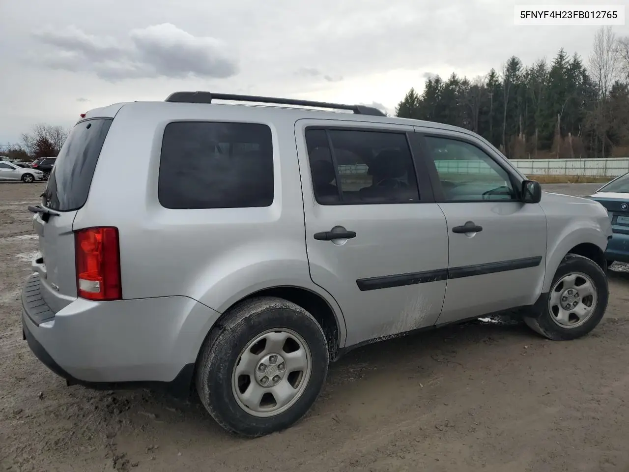 5FNYF4H23FB012765 2015 Honda Pilot Lx