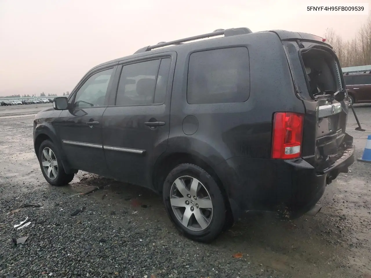 5FNYF4H95FB009539 2015 Honda Pilot Touring