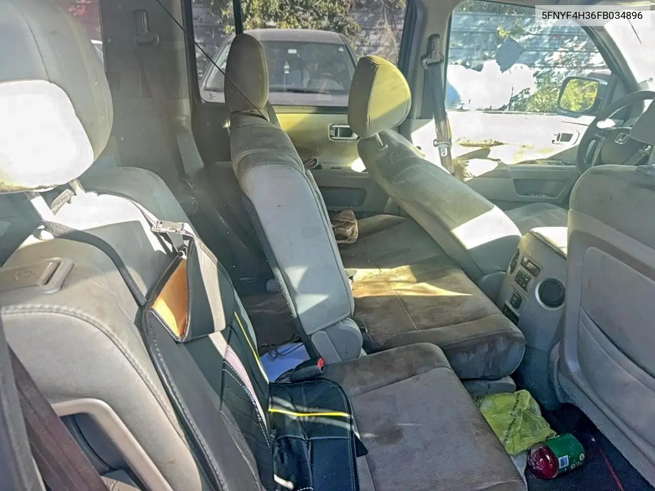 5FNYF4H36FB034896 2015 Honda Pilot Se