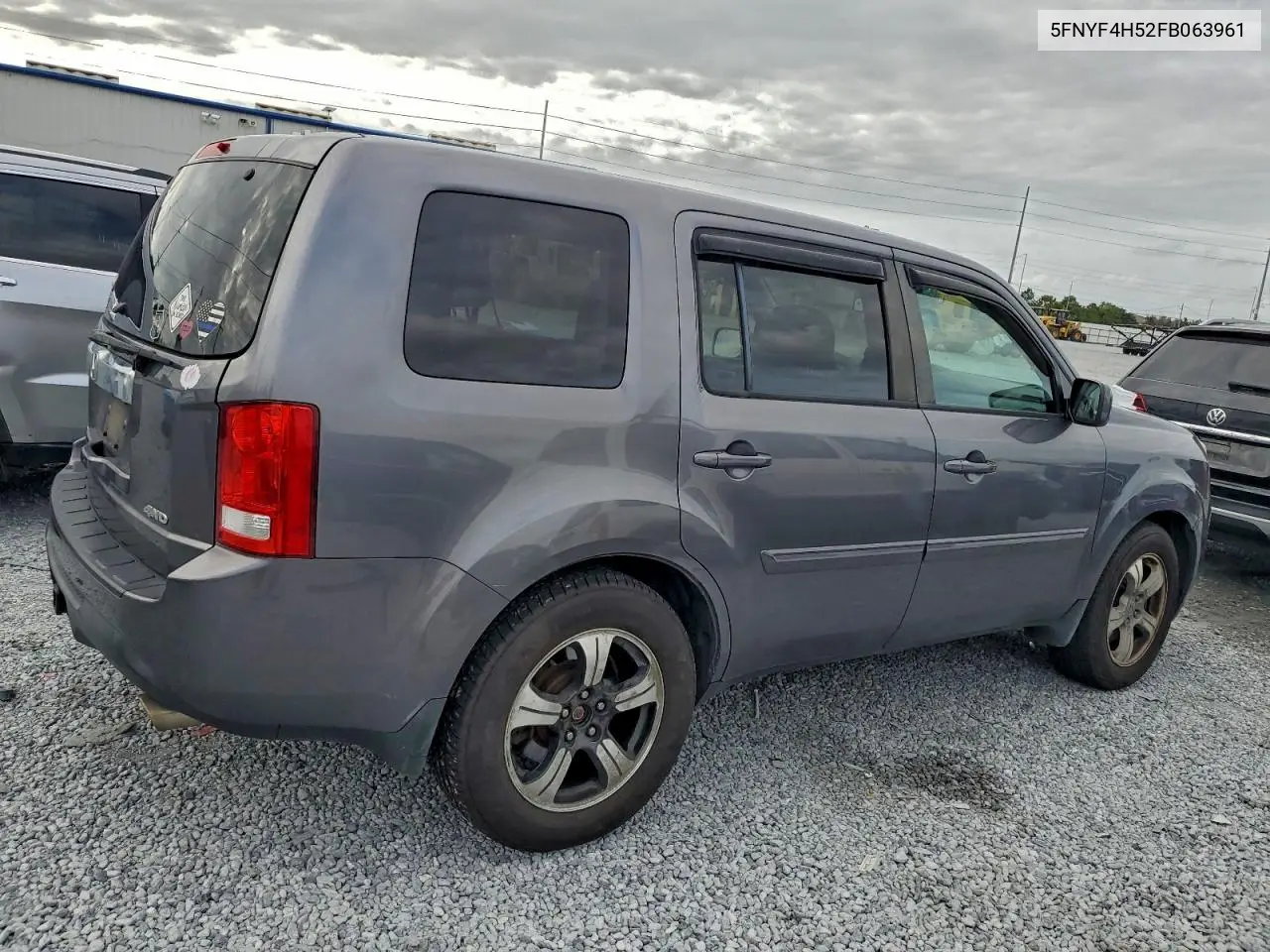 5FNYF4H52FB063961 2015 Honda Pilot Exl