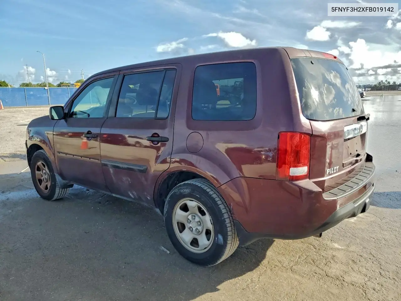 5FNYF3H2XFB019142 2015 Honda Pilot Lx