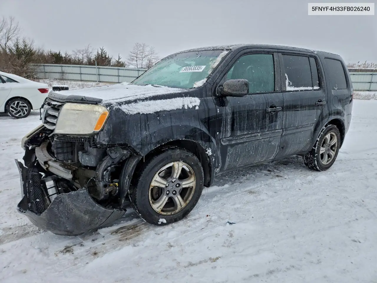 5FNYF4H33FB026240 2015 Honda Pilot Se