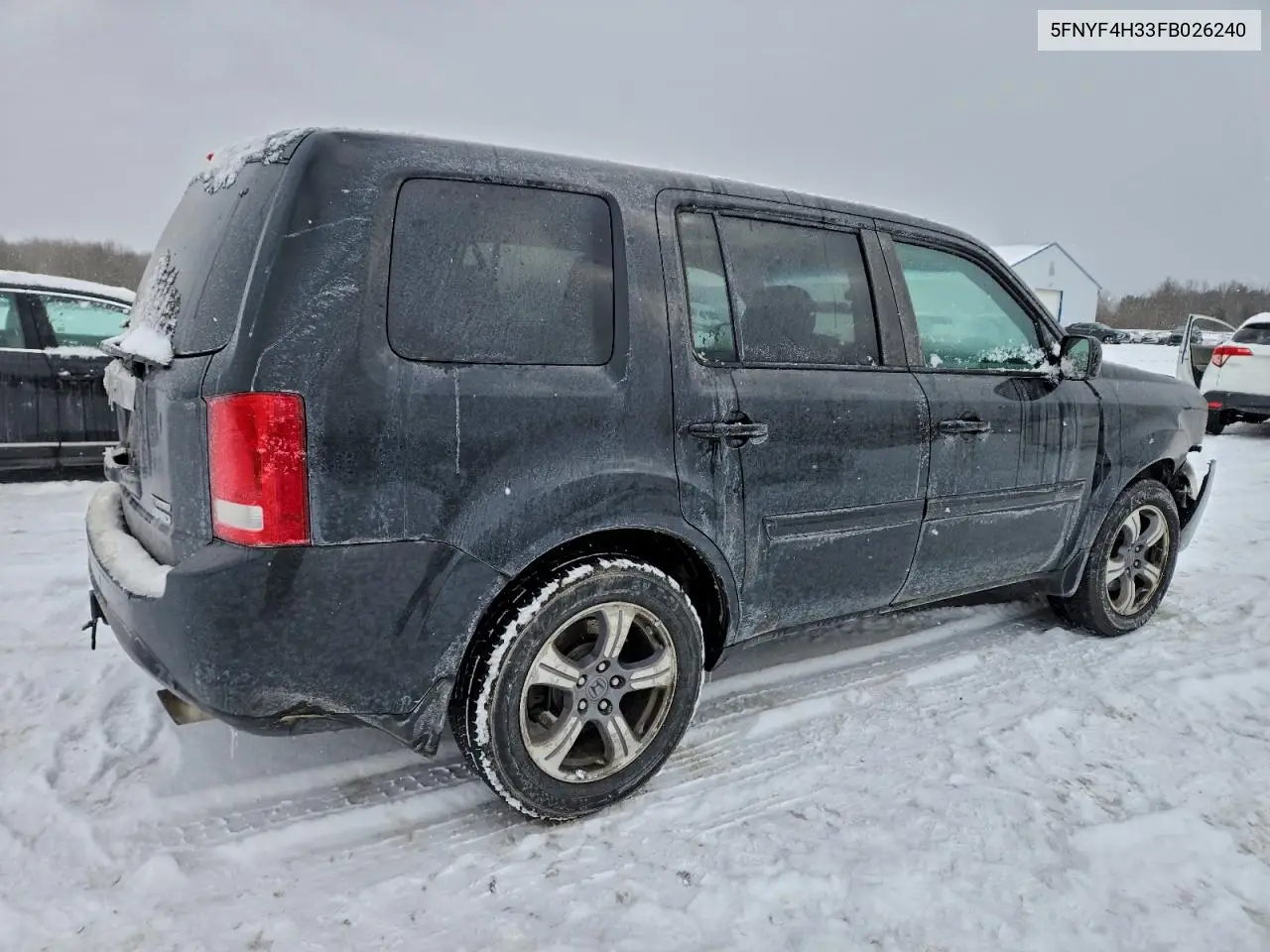 5FNYF4H33FB026240 2015 Honda Pilot Se