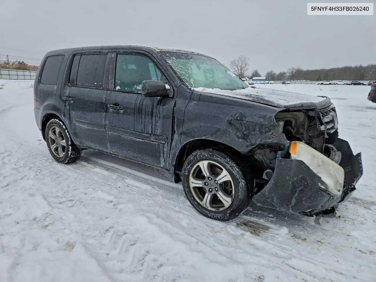 5FNYF4H33FB026240 2015 Honda Pilot Se