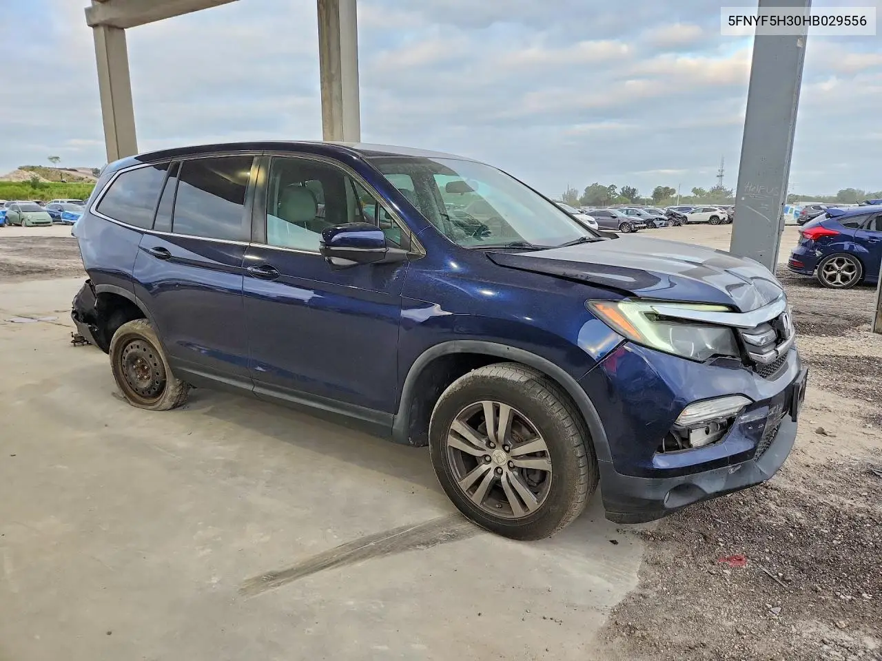 5FNYF5H30HB029556 2017 Honda Pilot Ex