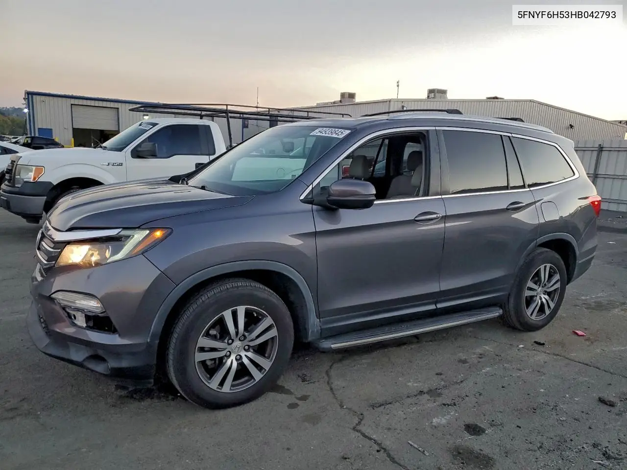 5FNYF6H53HB042793 2017 Honda Pilot Exl