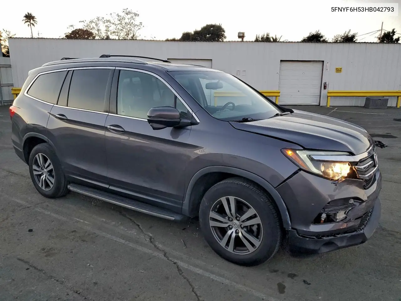 5FNYF6H53HB042793 2017 Honda Pilot Exl