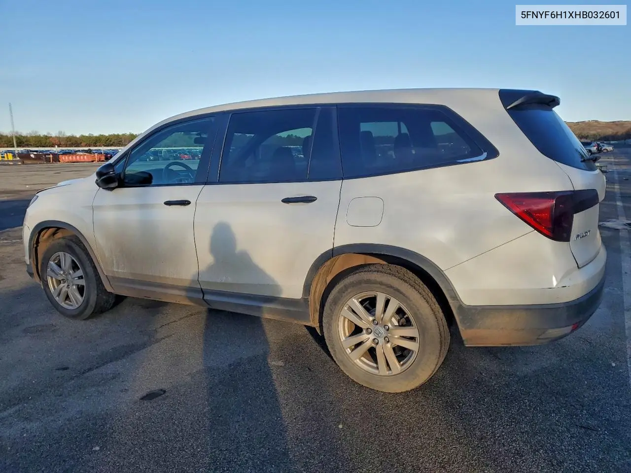 5FNYF6H1XHB032601 2017 Honda Pilot Lx
