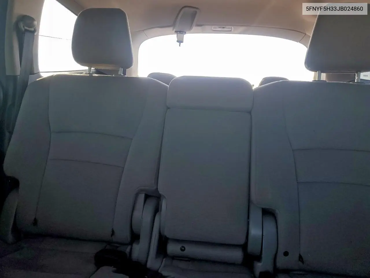 5FNYF5H33JB024860 2018 Honda Pilot Ex