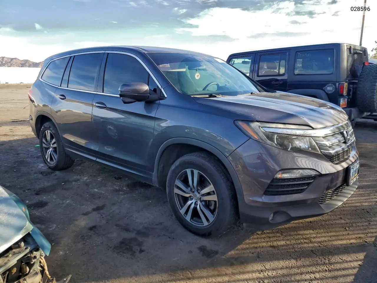 028596 2018 Honda Pilot Ex