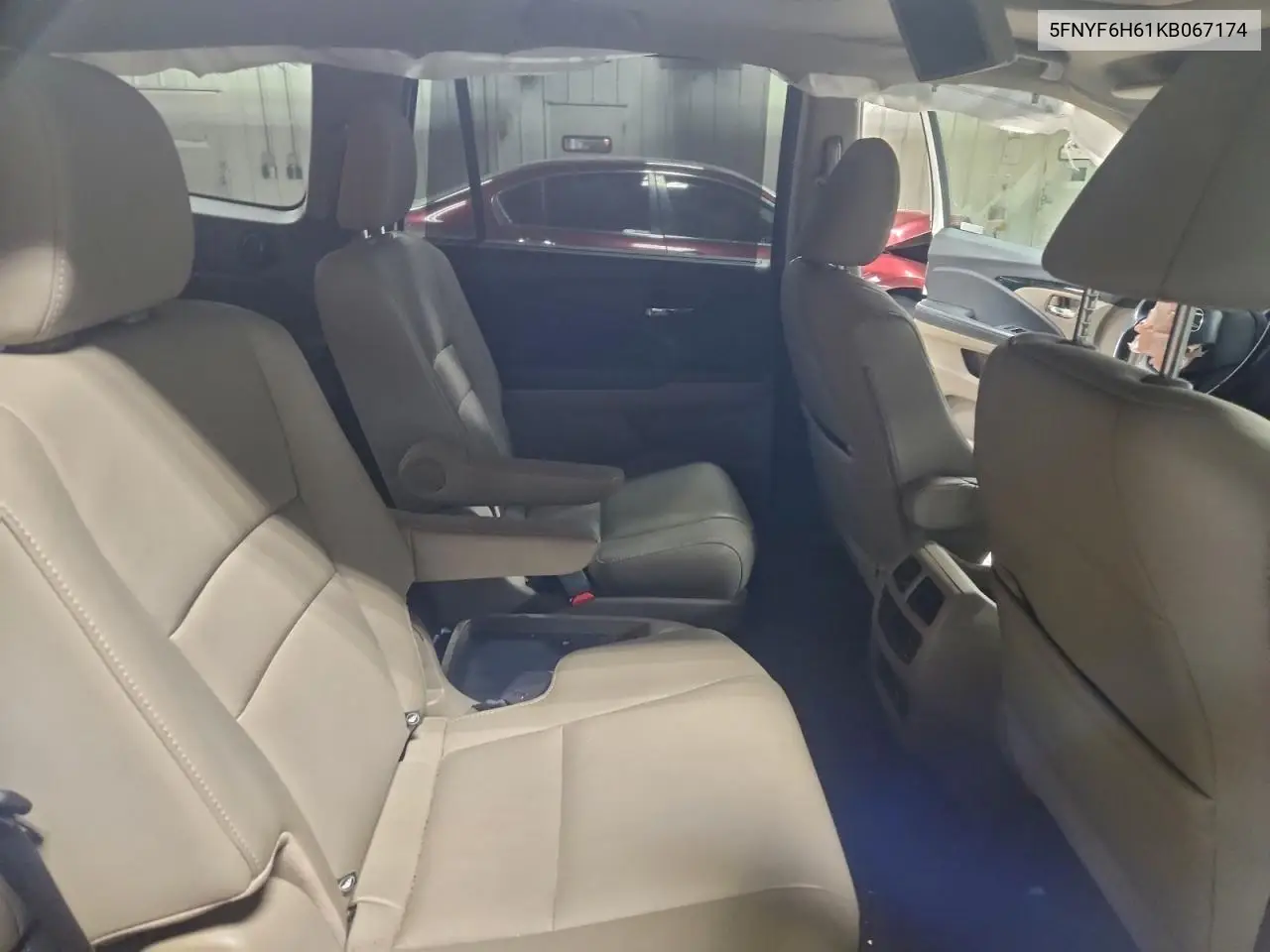 5FNYF6H61KB067174 2019 Honda Pilot Touring