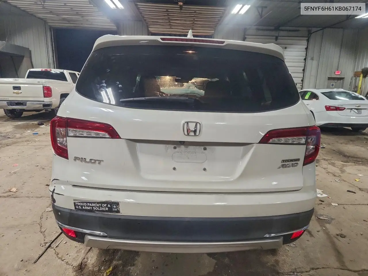 5FNYF6H61KB067174 2019 Honda Pilot Touring