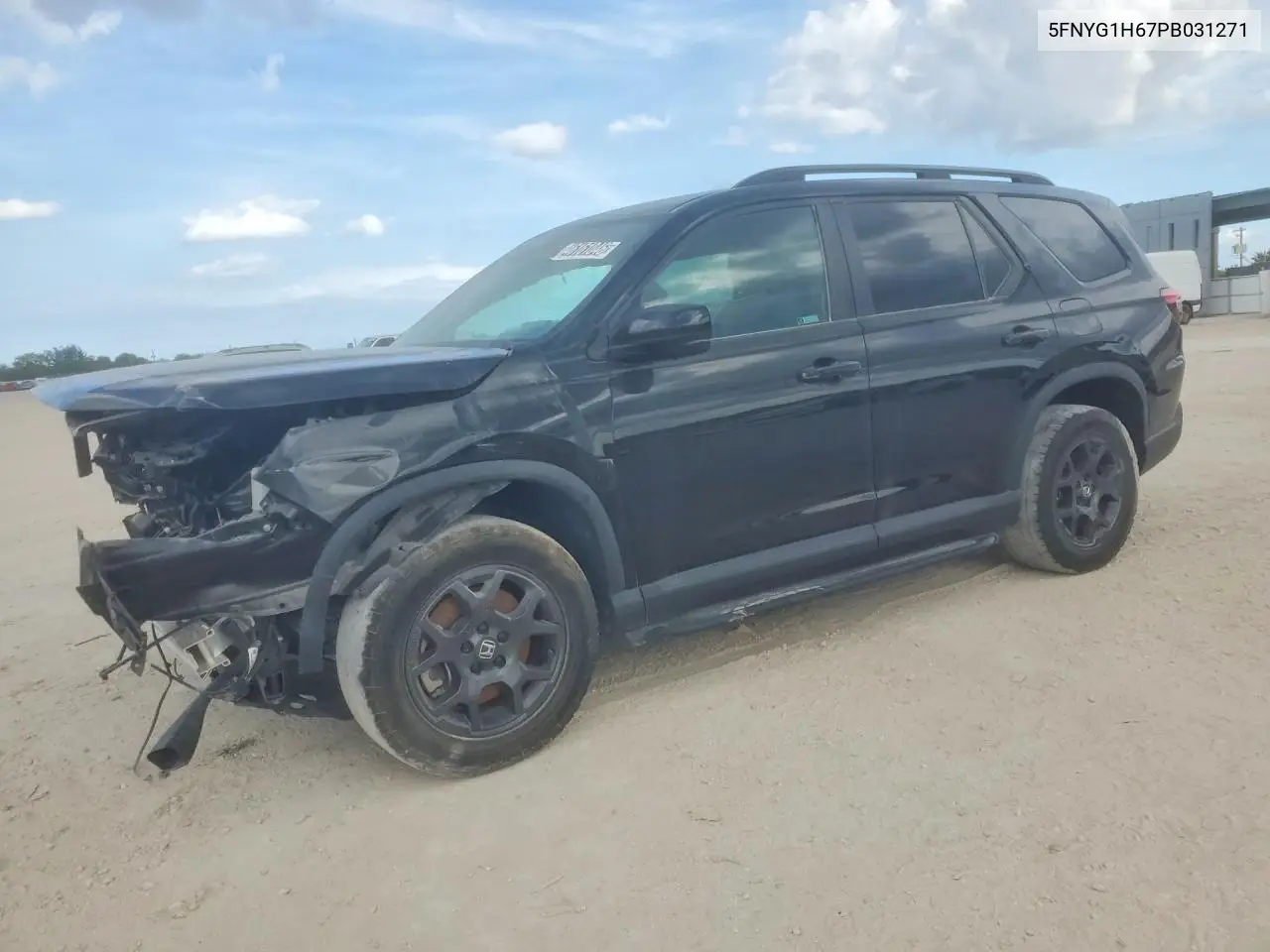 5FNYG1H67PB031271 2023 Honda Pilot Trailsport