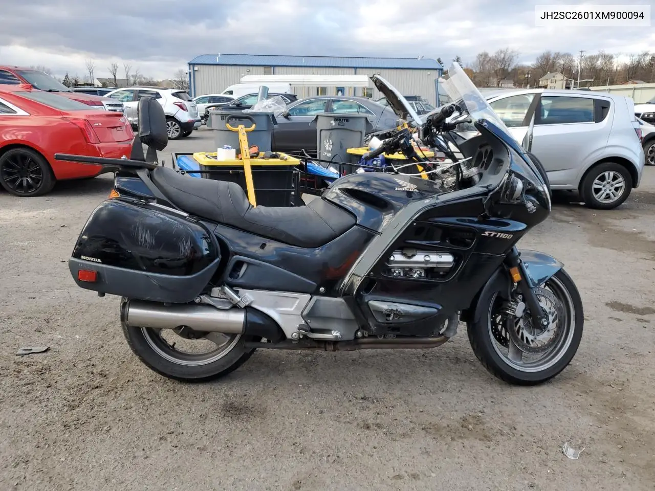JH2SC2601XM900094 1999 Honda St1100