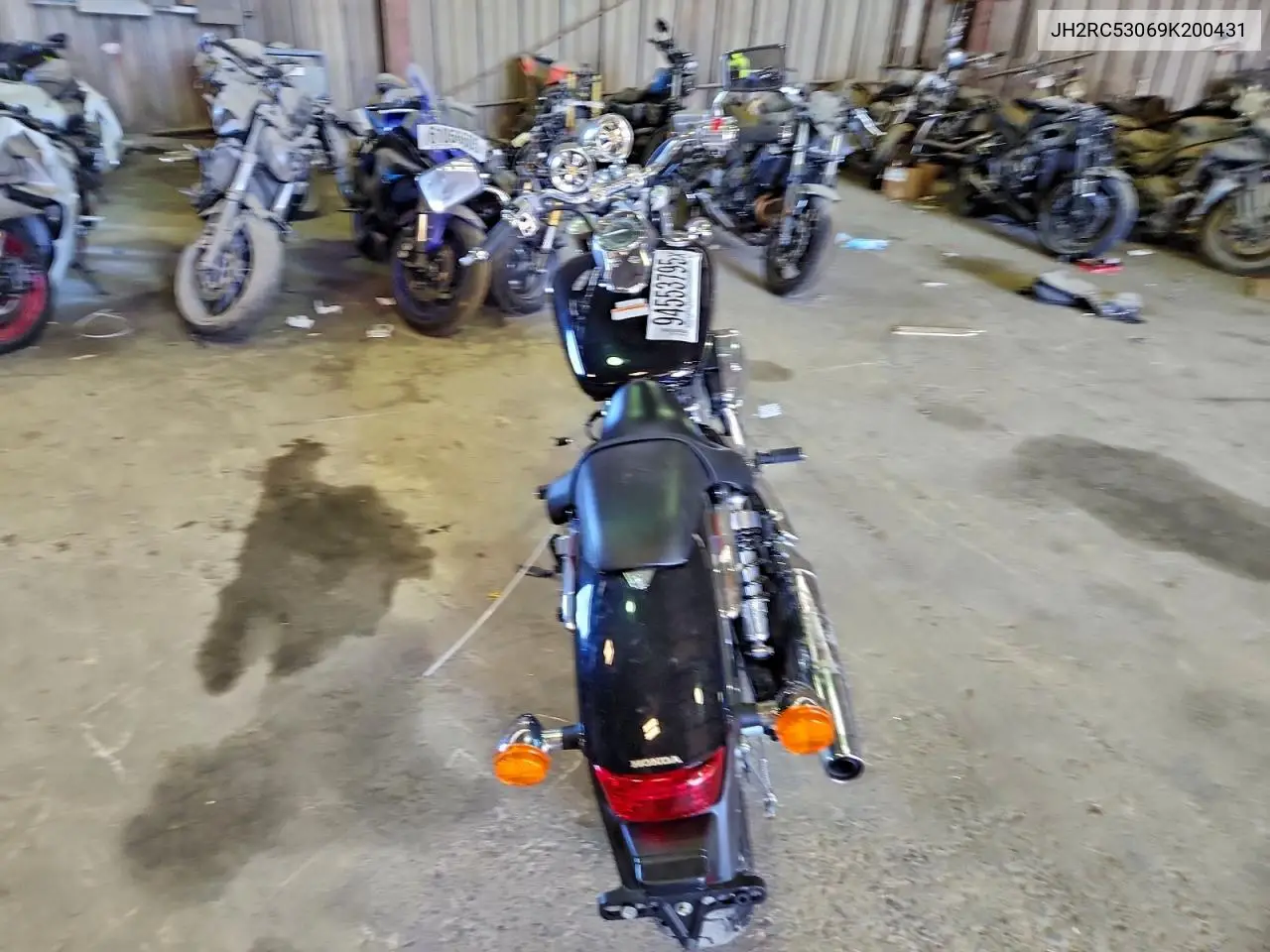 JH2RC53069K200431 2009 Honda Vt750 C2