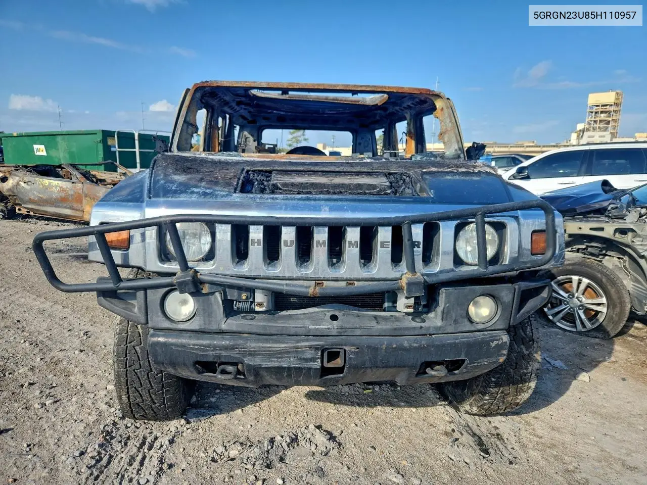 5GRGN23U85H110957 2005 Hummer H2